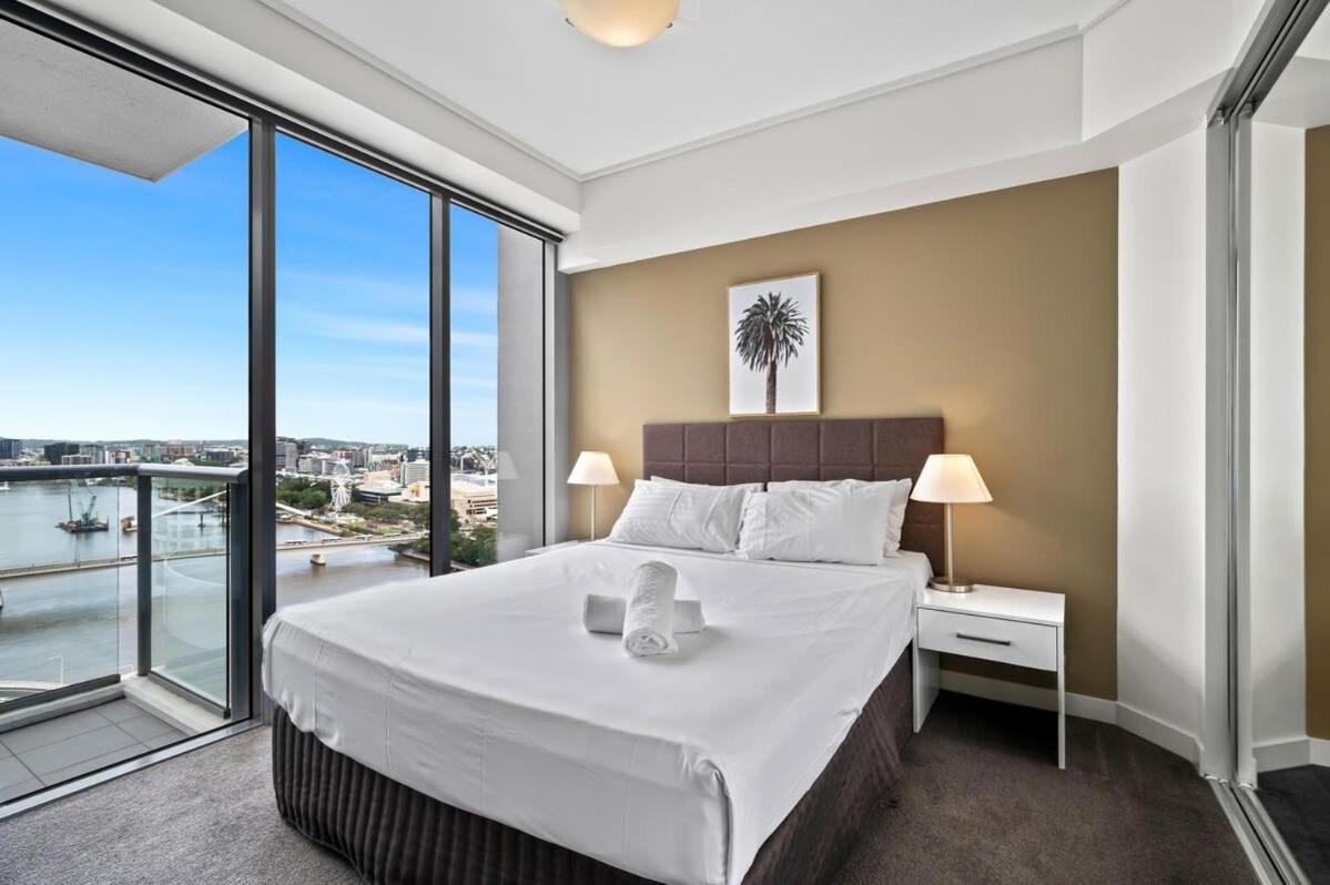 City Living - Brisbane River-View 2 Bedroom Apt Extérieur photo