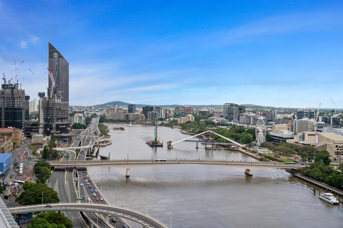 City Living - Brisbane River-View 2 Bedroom Apt Extérieur photo